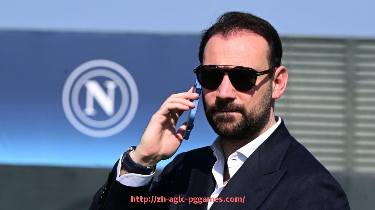 PG模拟器官方网站-英超联赛中的矛与盾球员对决精彩回顾